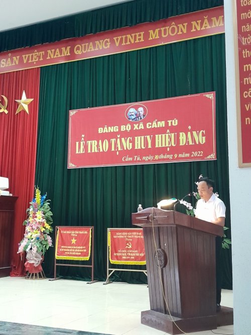 a tiệm  hhd.jpg