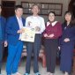 ĐOÀN CÔNG TÁC XÃ CẨM TÚ TẶNG QUÀ CÁC ĐỒNG CHÍ NGUYÊN LÃNH ĐẠO HUYỆN, XÃ QUA CÁC THỜI KỲ NHÂN DỊP TẾT ẤT TỴ 2025