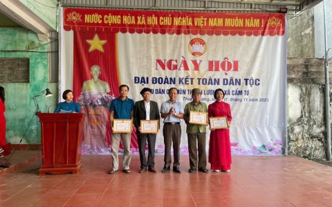 Cẩm Tú Sôi nổi tổ chức Ngày hội Đại đoàn kết toàn dân tộc.