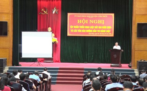 Hội nghị tập huấn triển khai Luật Đất đai năm 2024 và các văn bản hướng dẫn thi hành